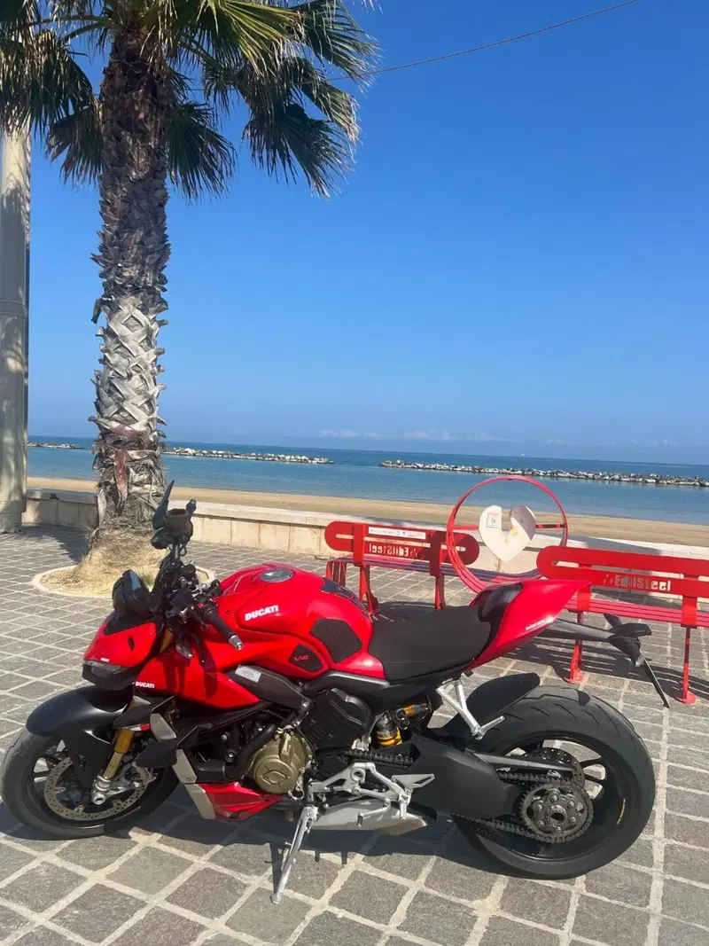 Ducati Streetfighter V4 1100 S (2021 - 22) (4)