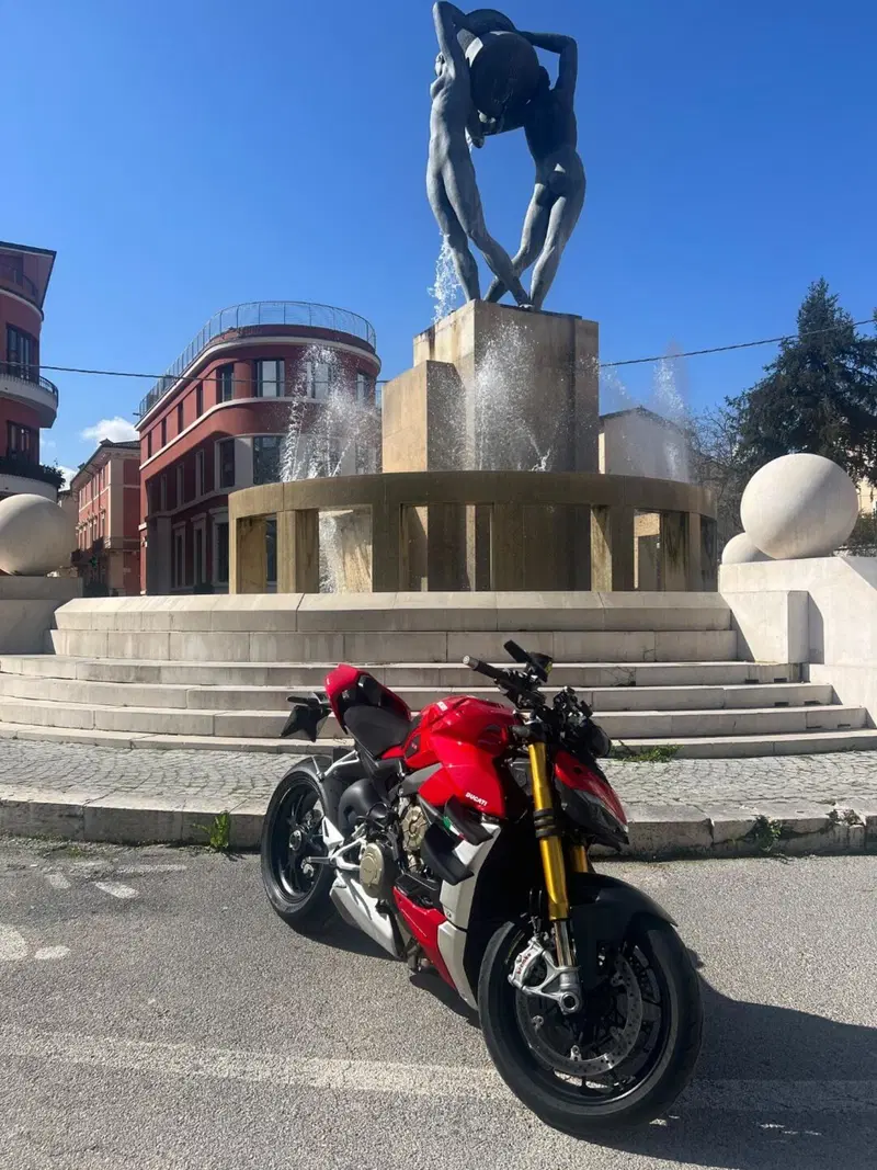 Ducati Streetfighter V4 1100 S (2021 - 22) (5)