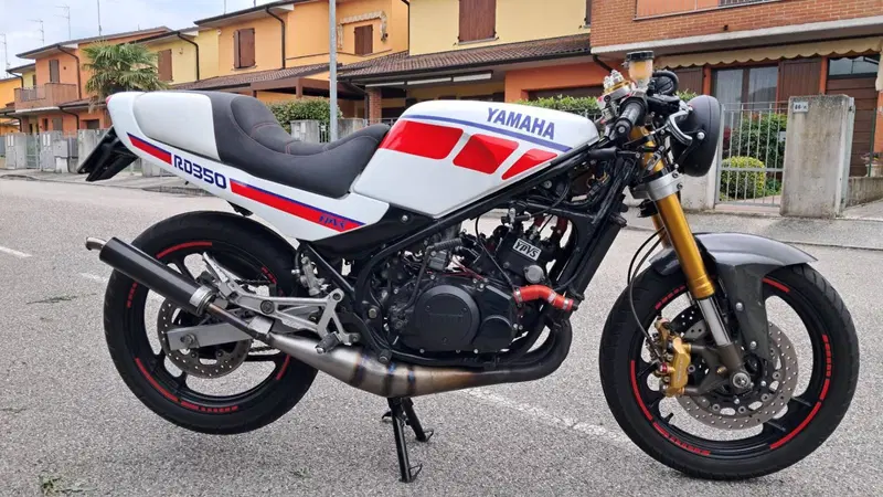 Yamaha RD 350 LCF (1988 - 93) (2)