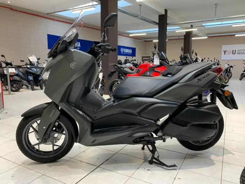 Yamaha X-Max 300 (2025 - 26) (2)