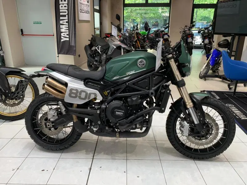 Benelli Leoncino 800 Trail (2022 - 26)