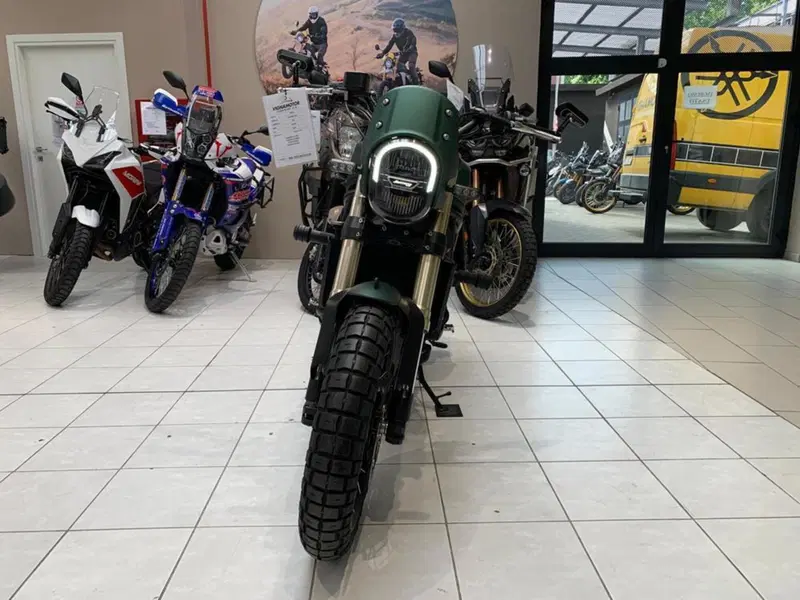 Benelli Leoncino 800 Trail (2022 - 26) (2)