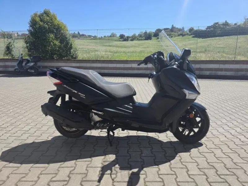 Sym Joymax 300 i ABS (2012 - 18) (3)