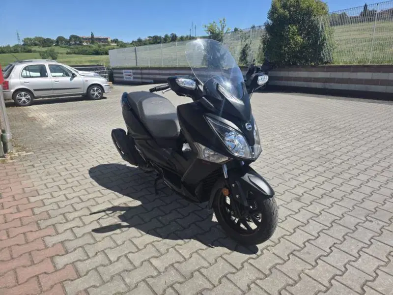Sym Joymax 300 i ABS (2012 - 18) (2)