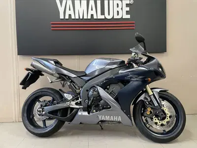 Yamaha YZF R1 (2004 - 05) usata