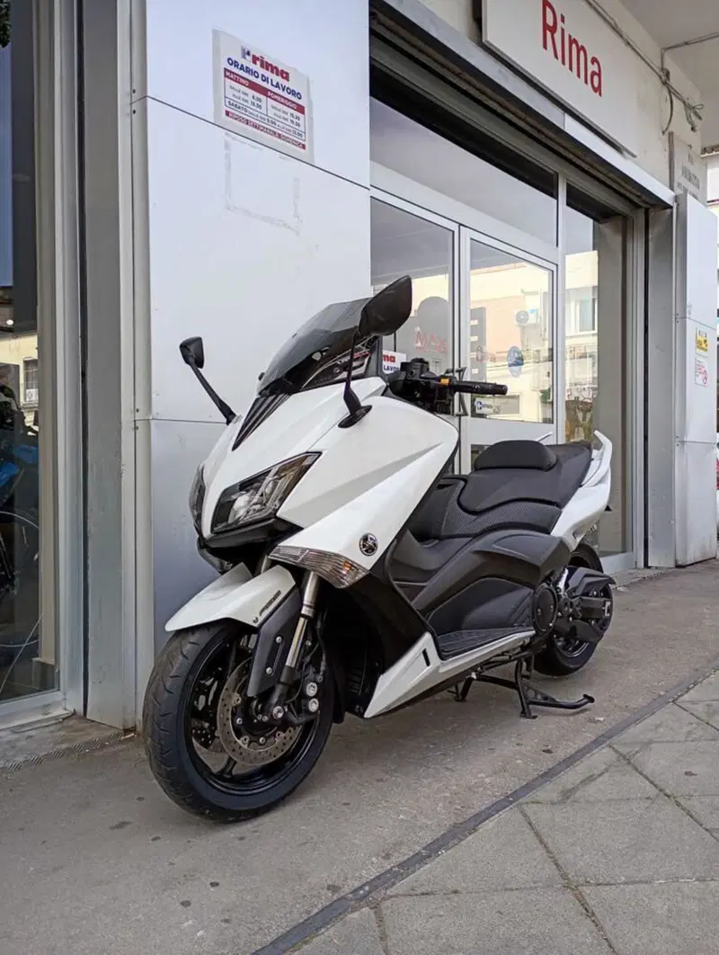 Yamaha T-Max 530 (2015 - 16)