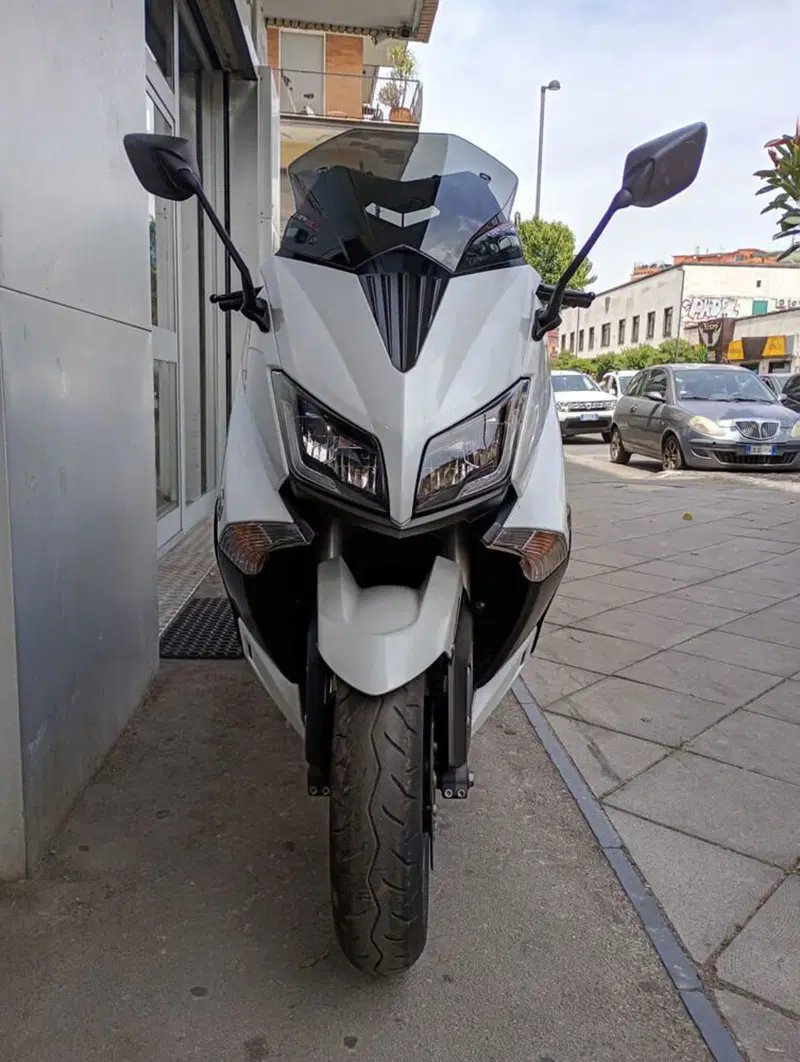Yamaha T-Max 530 (2015 - 16) (7)