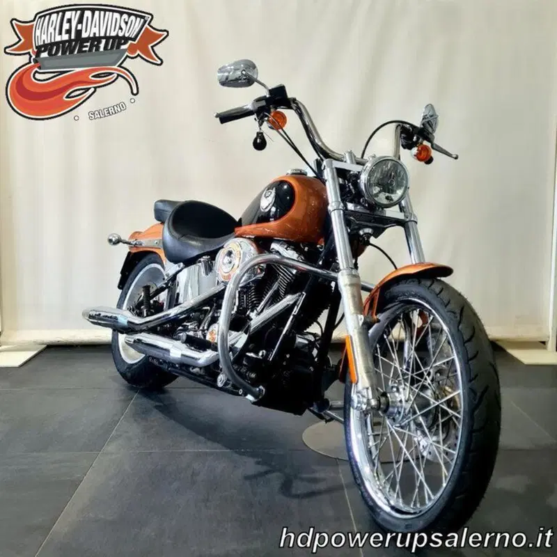 Harley-Davidson 1584 Rocker (2008 - 09) - FXCW (4)