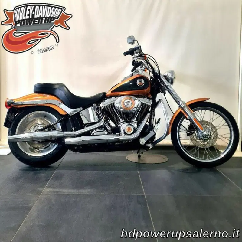 Harley-Davidson 1584 Rocker (2008 - 09) - FXCW (2)