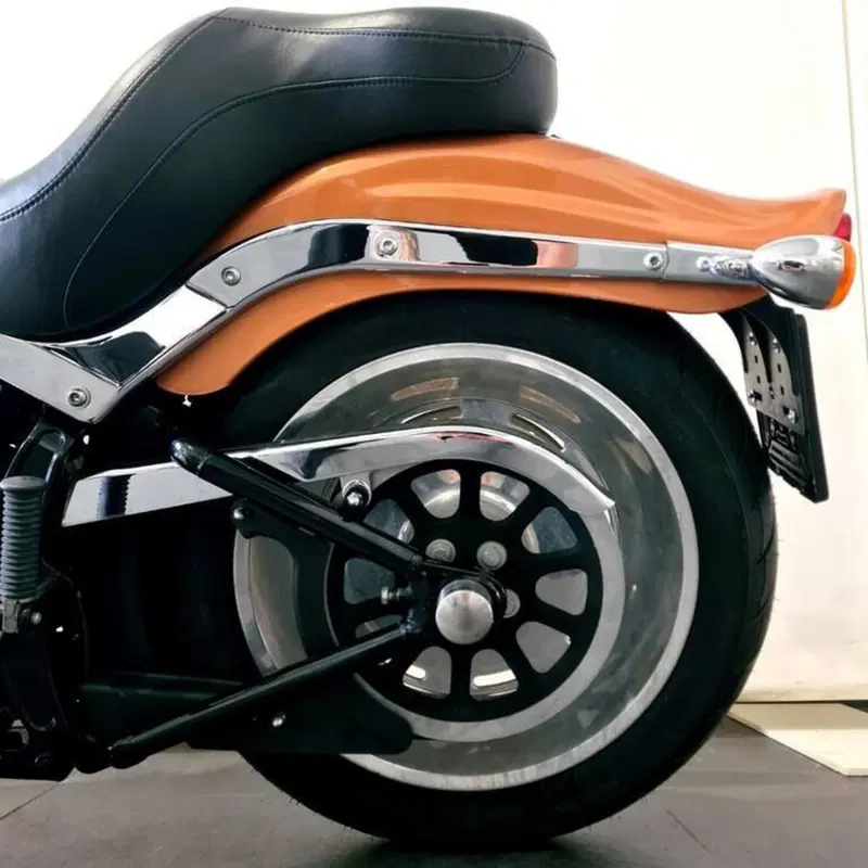 Harley-Davidson 1584 Rocker (2008 - 09) - FXCW (14)