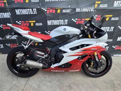 Yamaha YZF R6 (2006 - 07) usata