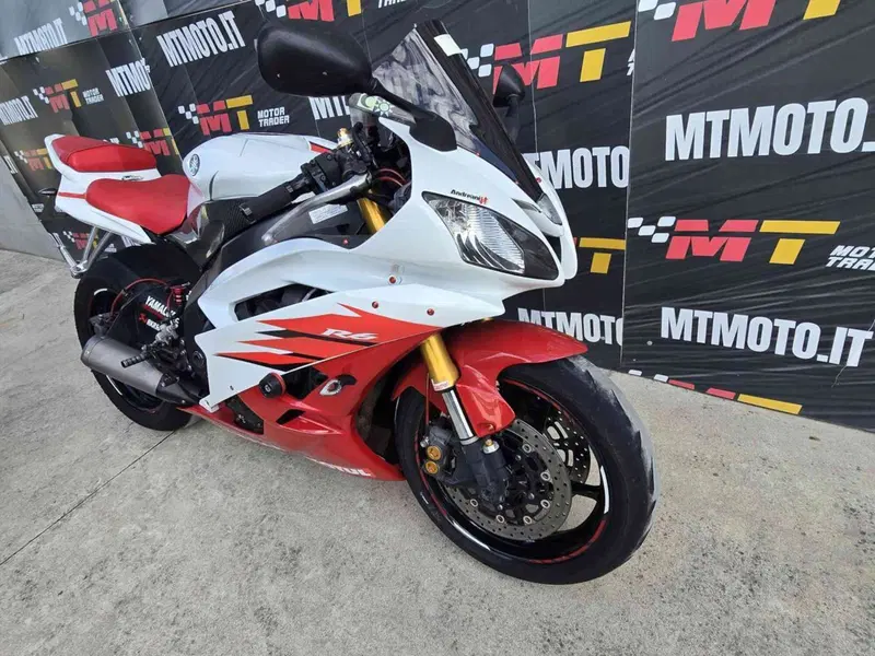 Yamaha YZF R6 (2006 - 07) (4)