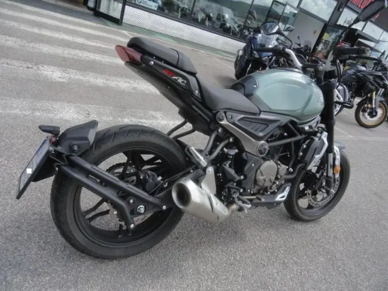 Voge Trofeo 300AC (2021 - 26) (8)