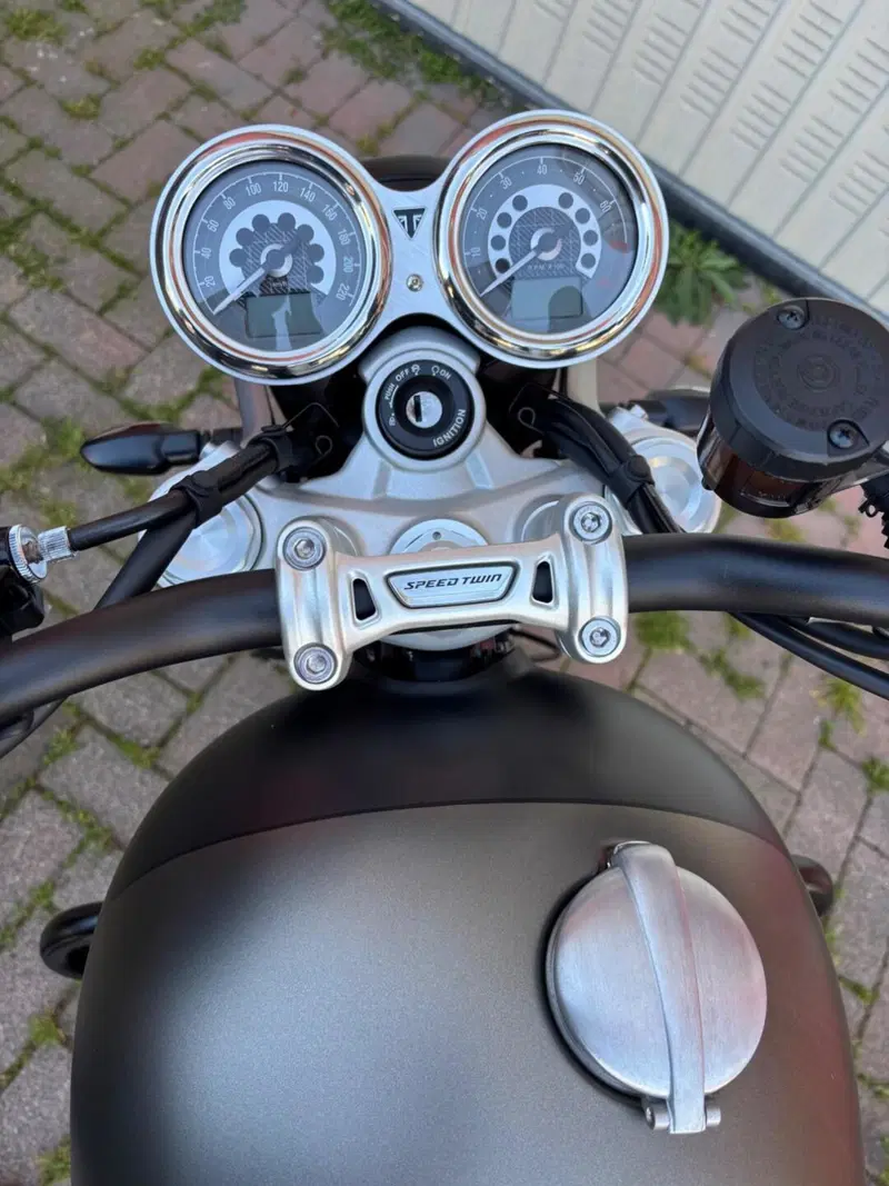 Triumph Speed Twin 1200 (2021 - 24) (7)
