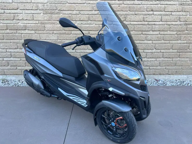 Piaggio MP3 530 Hpe Exclusive (2025 - 26)
