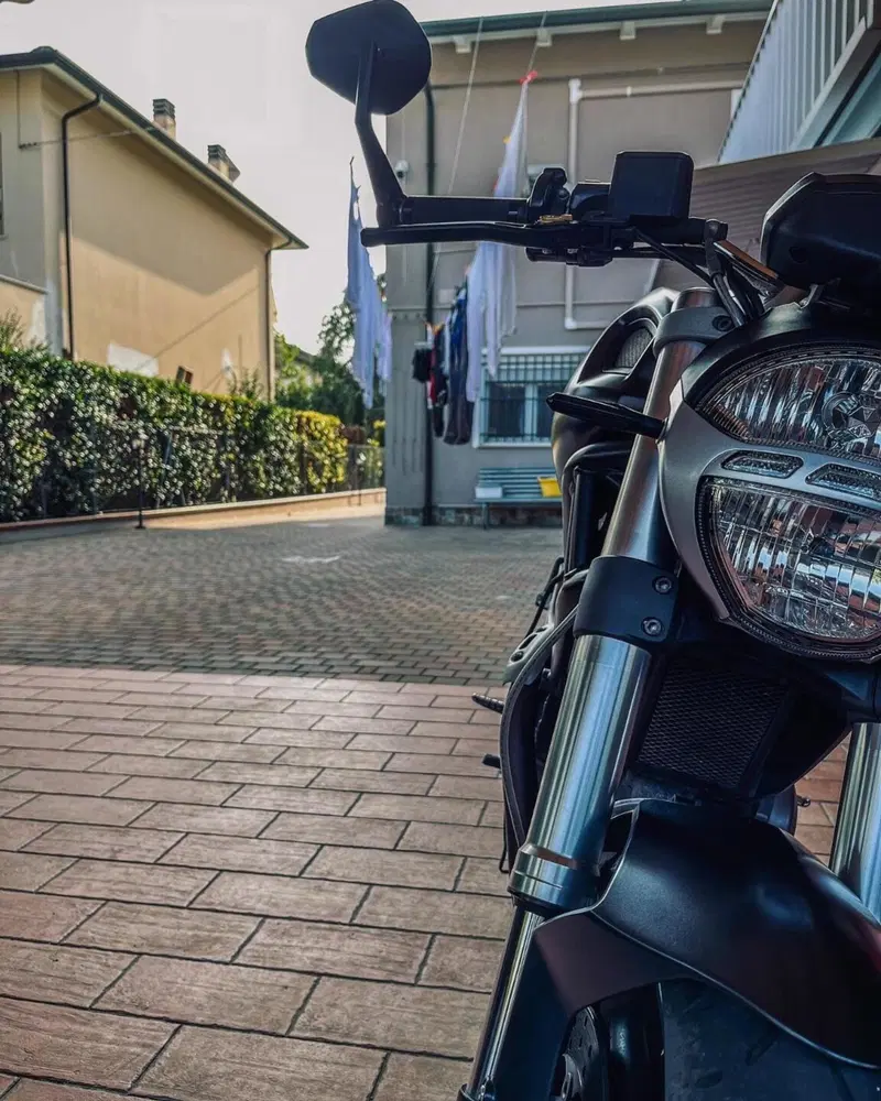 Ducati Monster 696 (2008 - 13) (2)