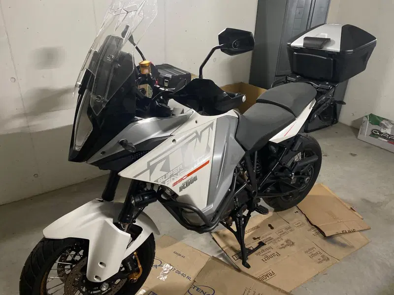 KTM 1290 Super Adventure (2015 - 16) (9)