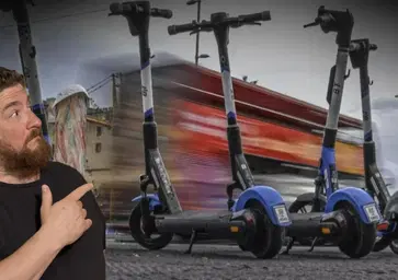 Monopattini elettrici fuori controllo? Tra casco obbligatorio e nuove multe, che cosa succede davvero in strada? [VIDEO]