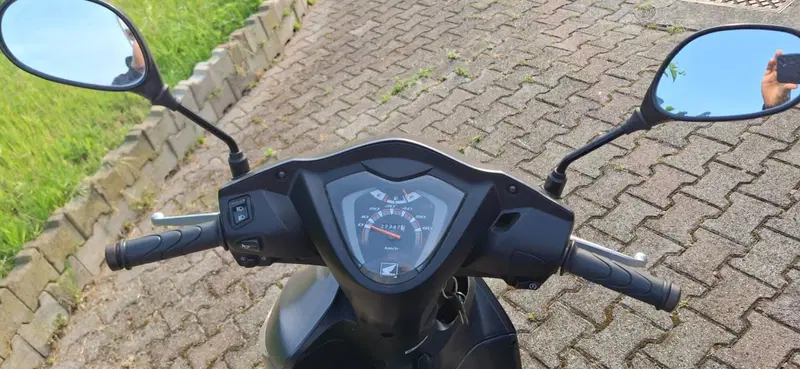 Honda Vision 50 (2011 - 17) (2)