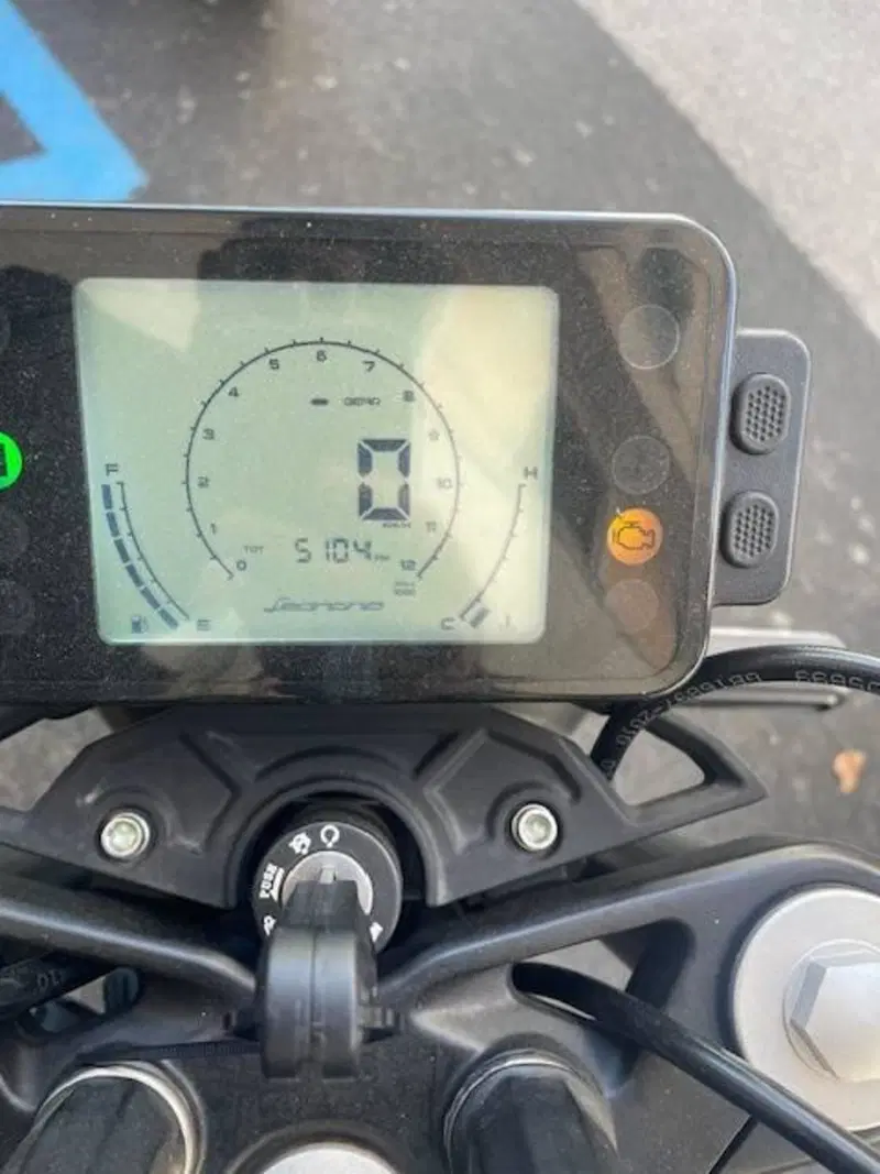Benelli Leoncino 125 (2022 - 25) (5)