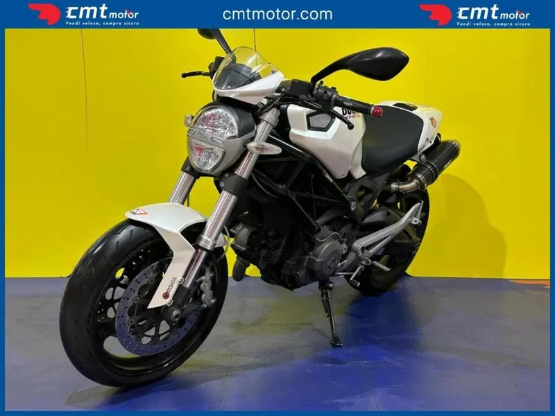 Ducati Monster 696 Plus (2007 - 14) (2)