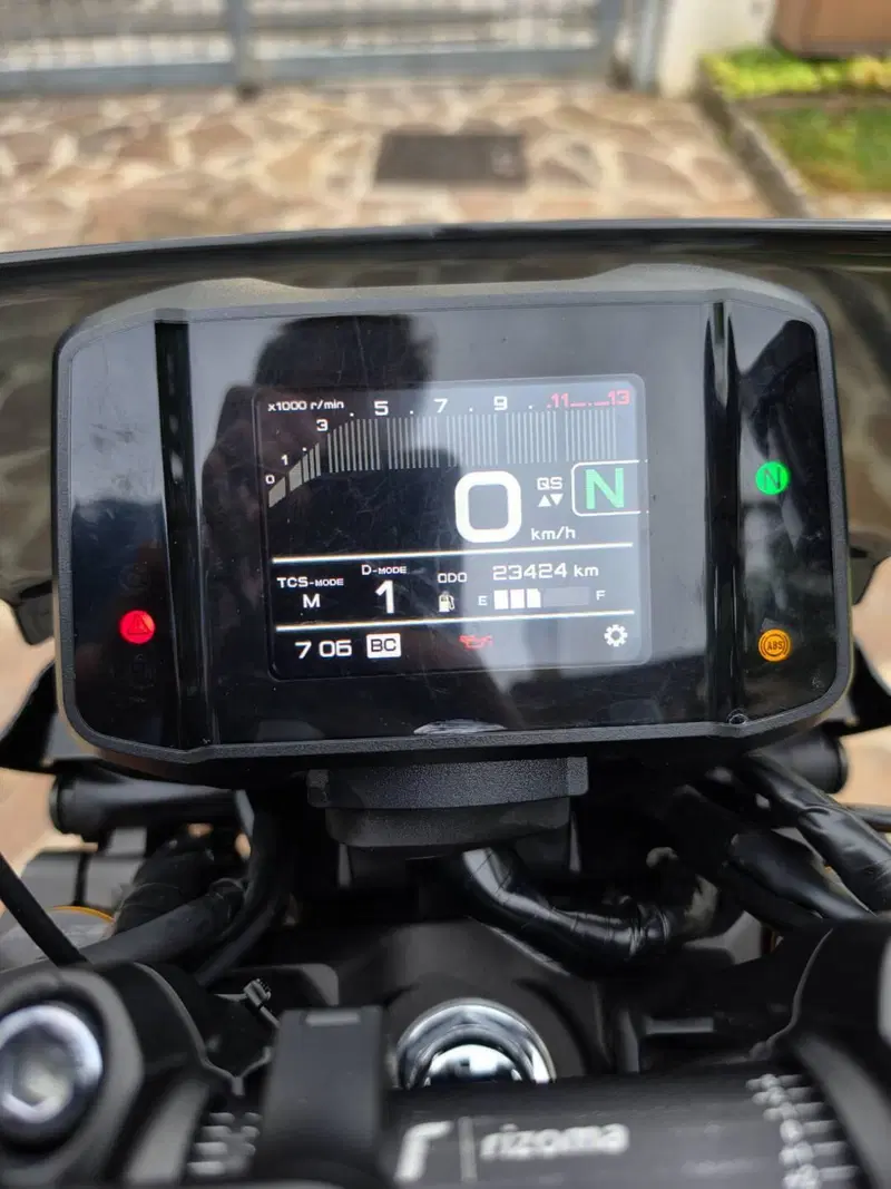 Yamaha MT-09 SP (2021 - 23) (2)