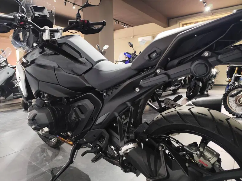 Bmw R 1300 GS Triple Black (2023 - 26) (9)