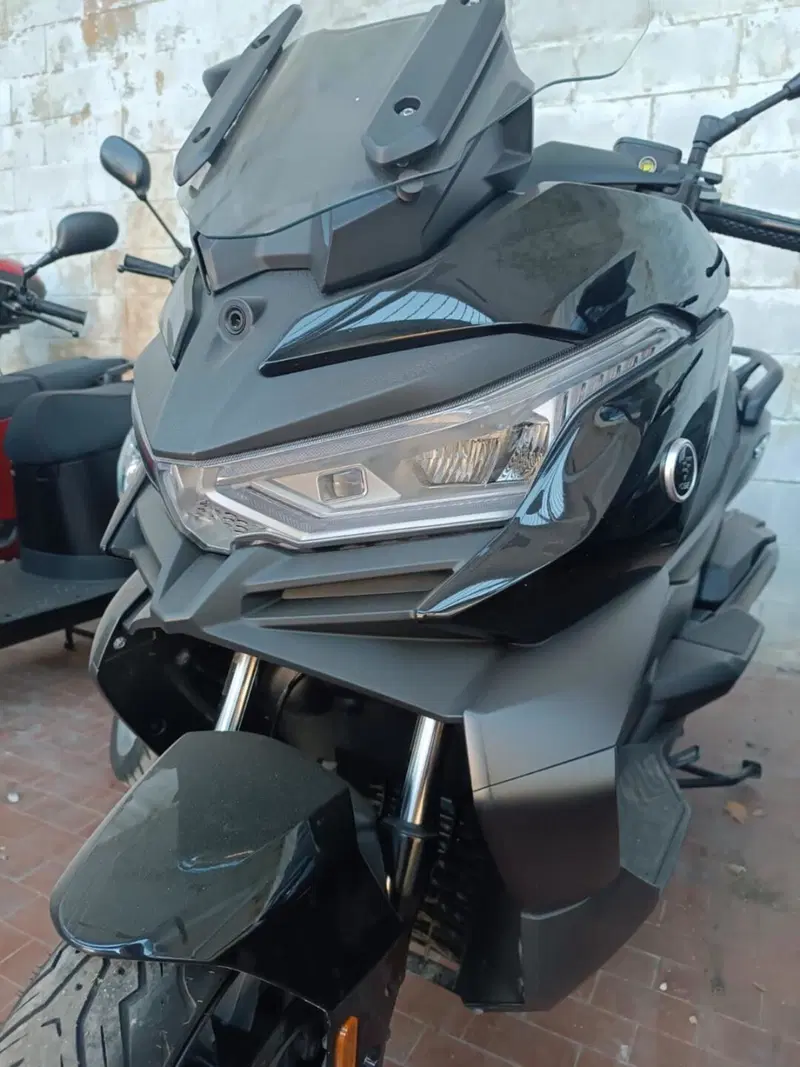 Voge Sfida SR4 (2022 - 24) (2)