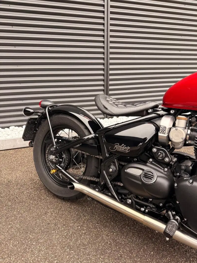 Triumph Bonneville Bobber 1200 (2021 - 25) (6)