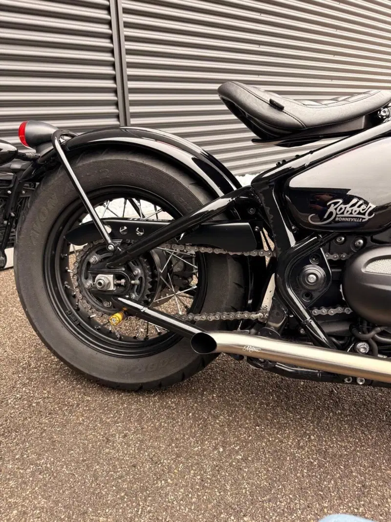 Triumph Bonneville Bobber 1200 (2021 - 25) (7)