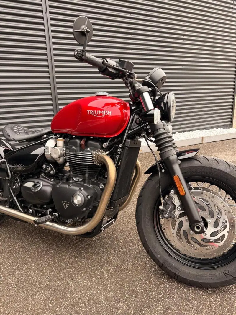 Triumph Bonneville Bobber 1200 (2021 - 25) (3)