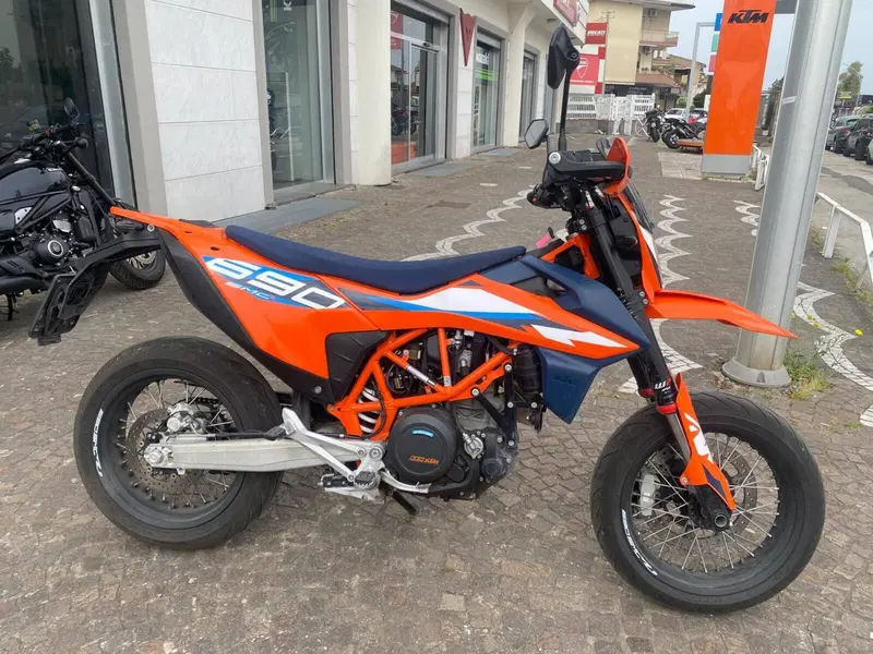 KTM 690 SMC R (2023 - 25)