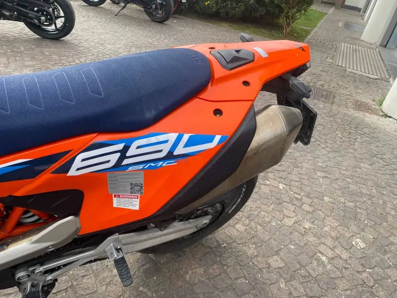 KTM 690 SMC R (2023 - 25) (6)