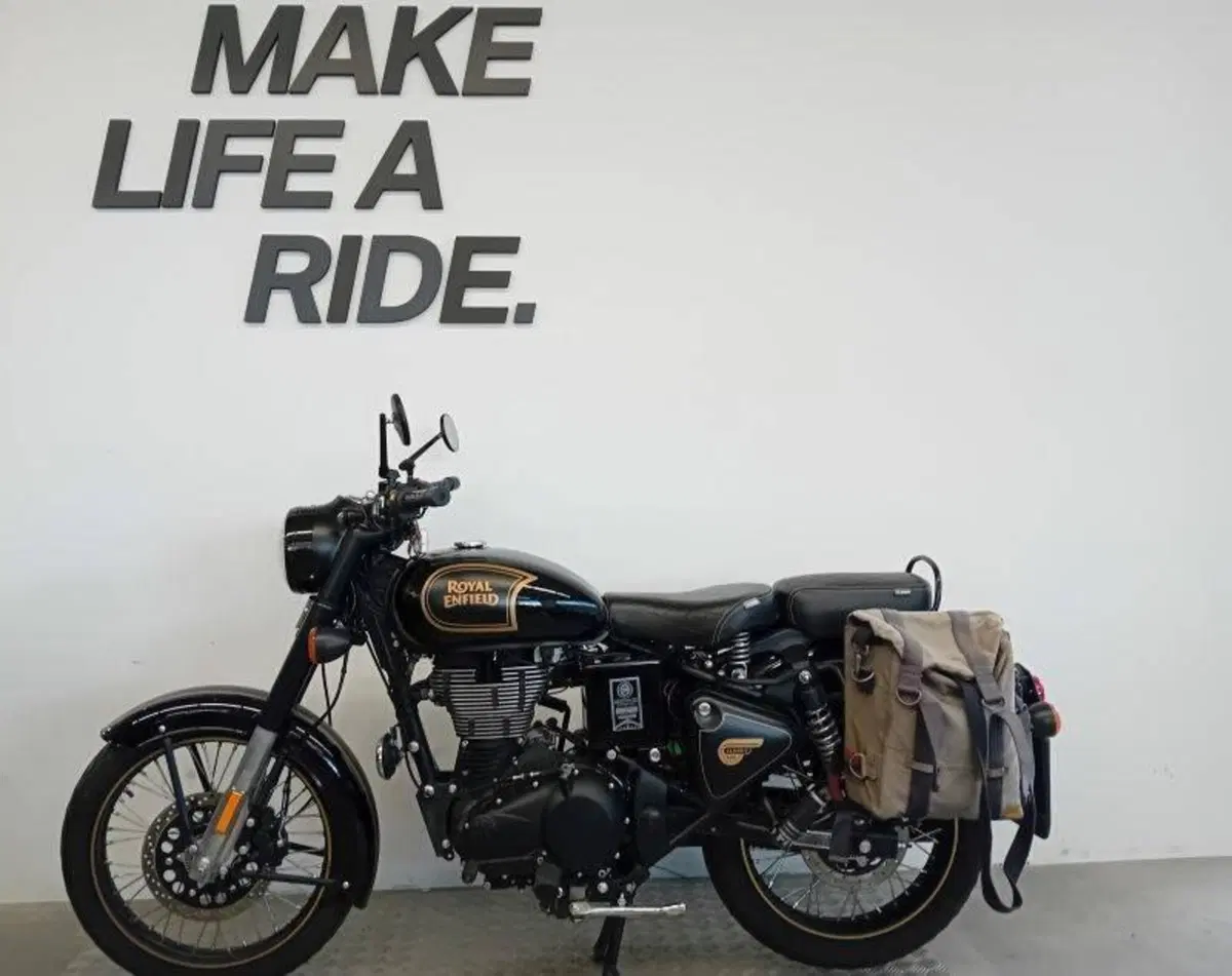 Royal Enfield Classic 500 EFI Tribute (2021) (2)