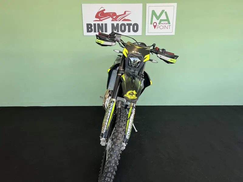 Fantic Motor XE 125 Black Edition (2024) (3)