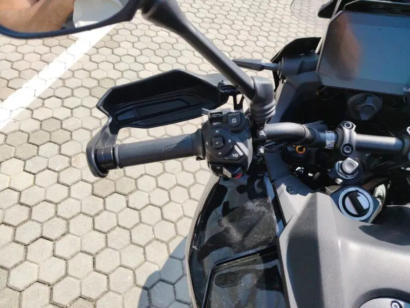 Yamaha Tracer 9 GT Y-AMT (2025 - 26) (7)
