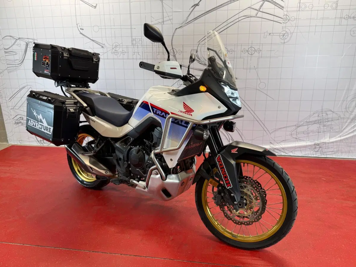 Honda Transalp XL750 (2023 - 24) (2)