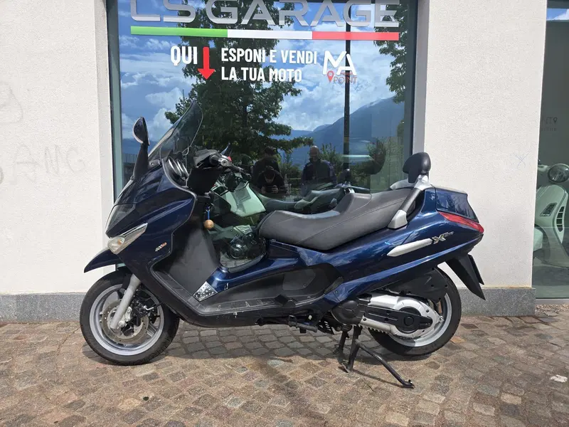 Piaggio Xevo 400 (2007 - 13) (2)