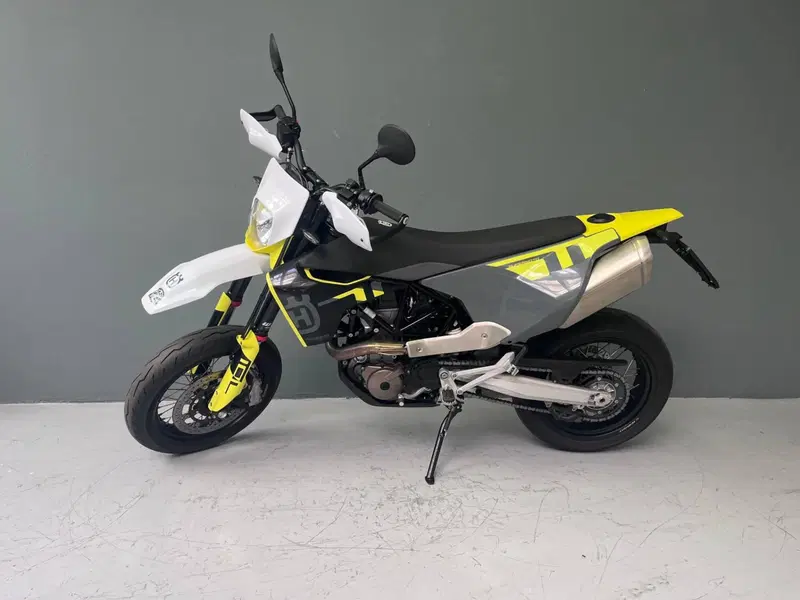 Husqvarna 701 Supermoto (2023 - 25) (2)