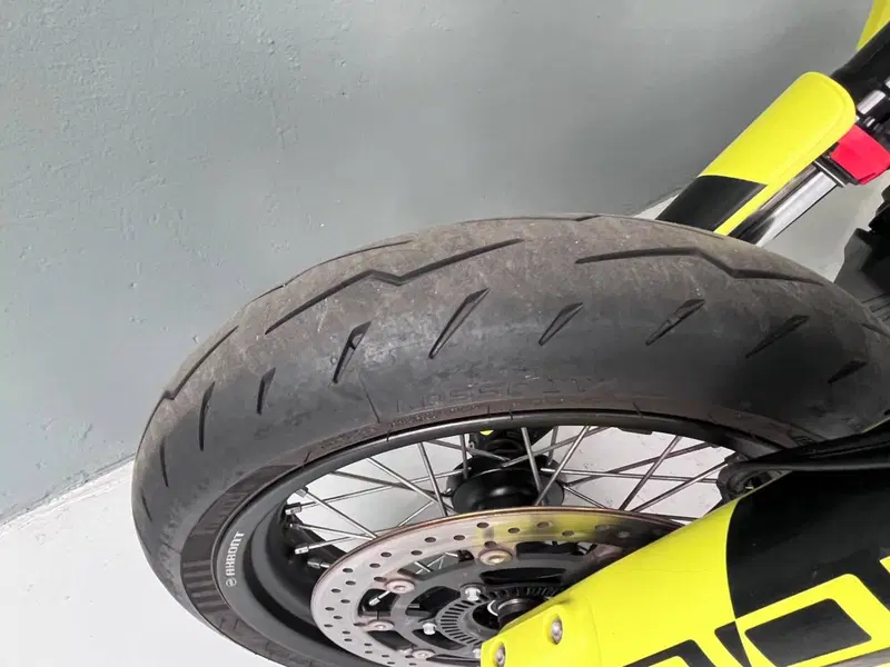 Husqvarna 701 Supermoto (2023 - 25) (9)