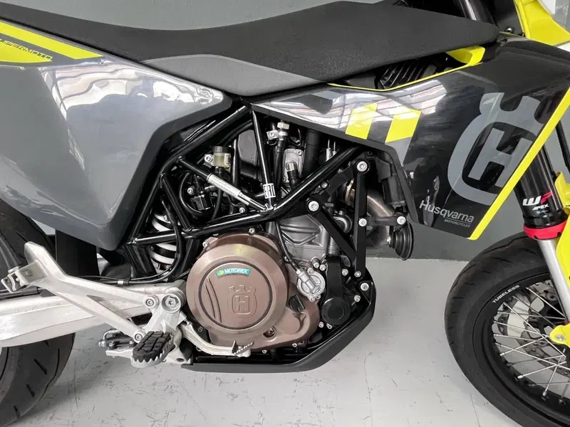 Husqvarna 701 Supermoto (2023 - 25) (13)