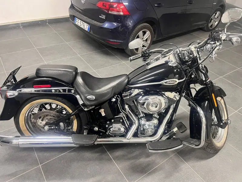 Harley-Davidson 1584 Springer Classic (2006 - 07) - FLSTSC (2)