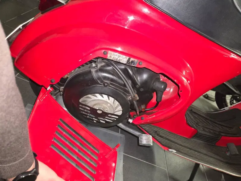 Piaggio Vespa 50 special 4 marce faro quadrato (4)