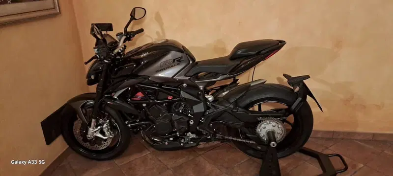MV Agusta Brutale 800 RR (2021 - 25)