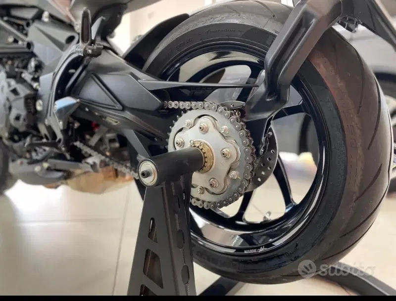 MV Agusta Brutale 800 RR (2021 - 25) (3)