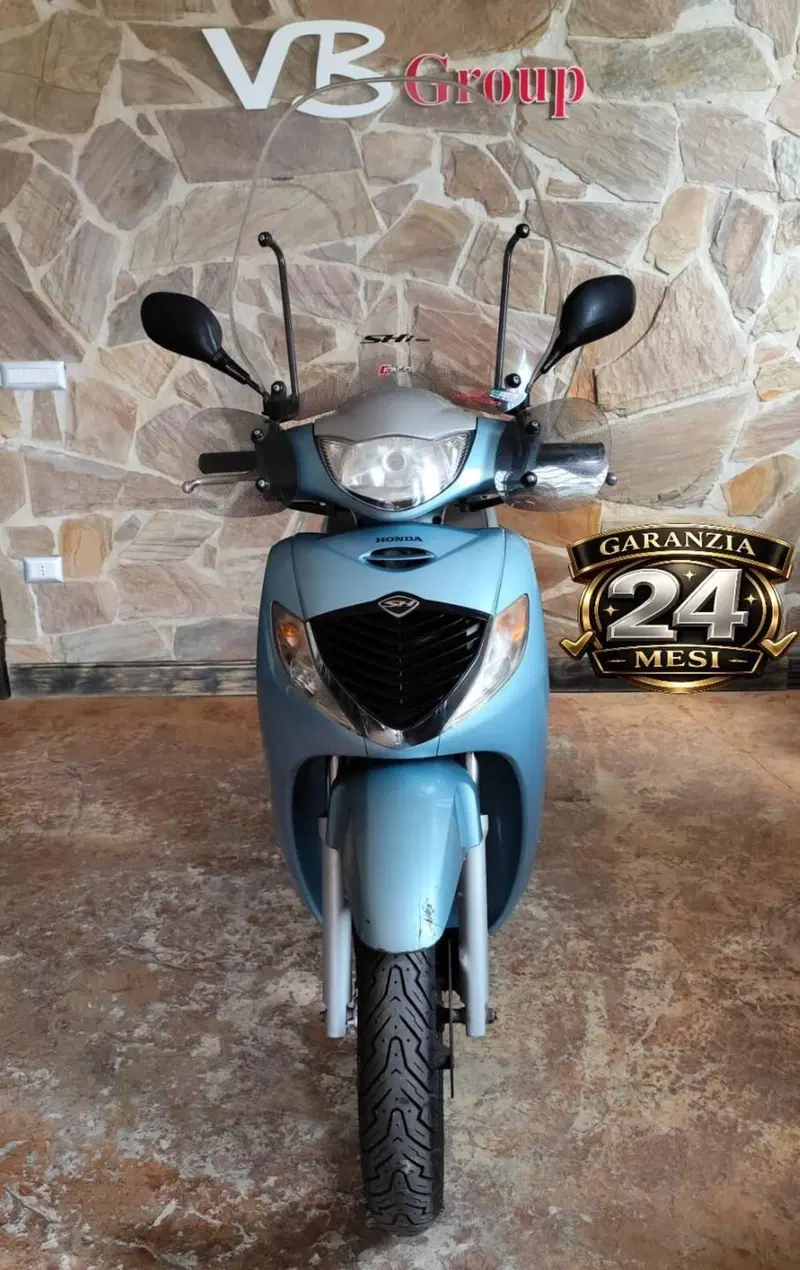 Honda SH 150i (2005 - 08) (2)