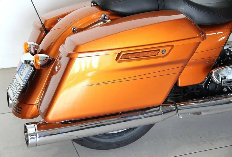 Harley-Davidson 1690 Street Glide Special (2014 - 16) - FLHX (3)
