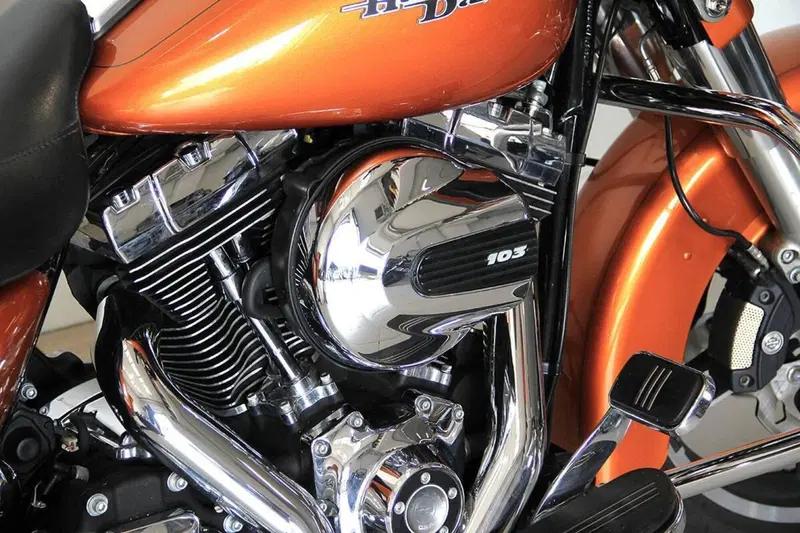 Harley-Davidson 1690 Street Glide Special (2014 - 16) - FLHX (7)