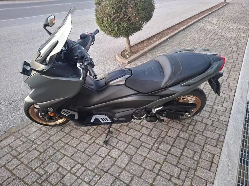 Yamaha T-Max 560 (2020 - 21) (5)