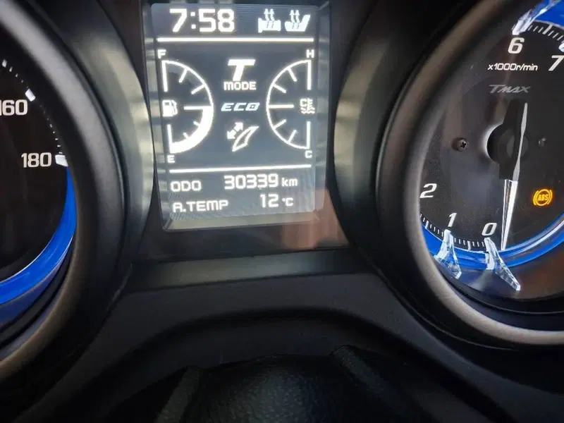 Yamaha T-Max 560 (2020 - 21) (7)